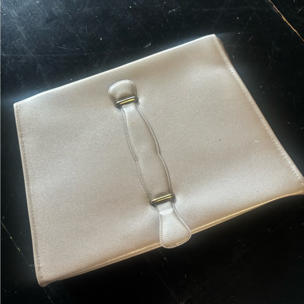 Vintage Clutch Late 40s to 50s. Metallic Gold.